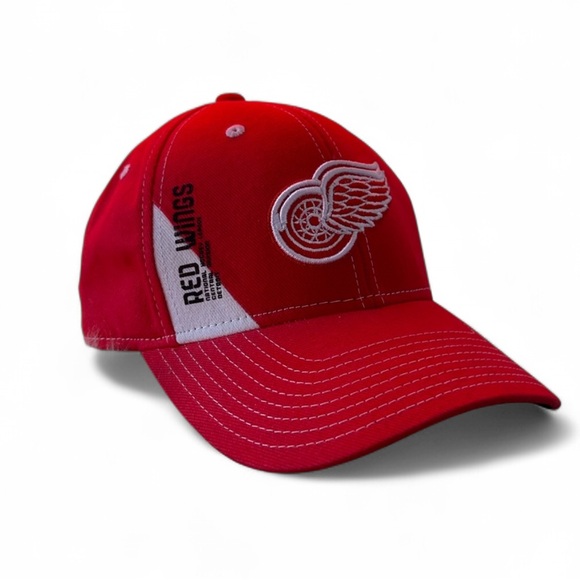 REEBOK Men’s Redwings Hat - Picture 1 of 7